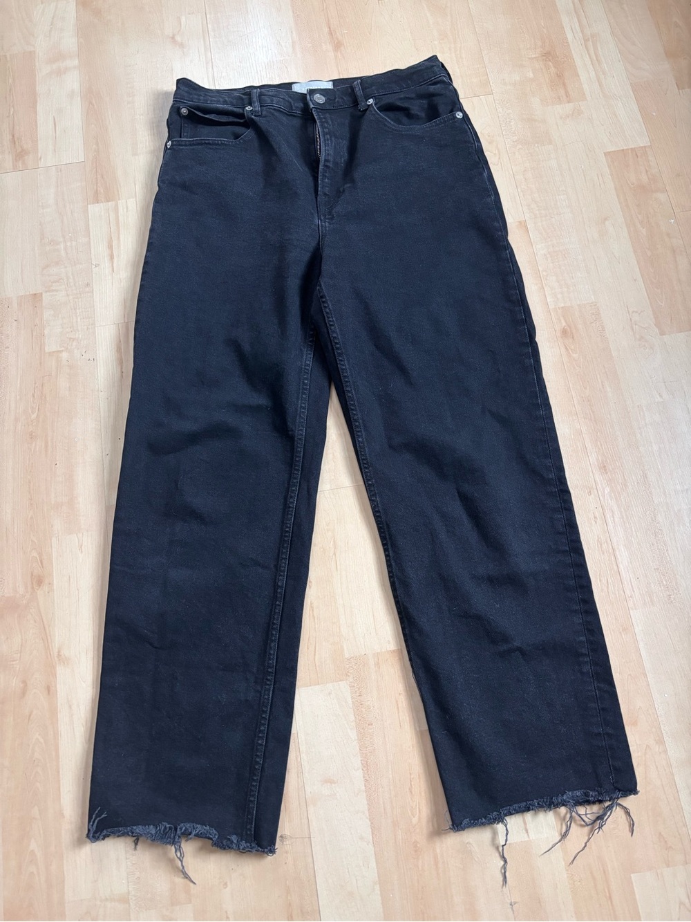Everlane The Way High Jean in Washed Black Size 30 Regular Great Condition